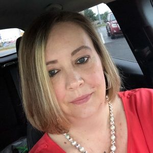 Meet your Posher, Cynthia